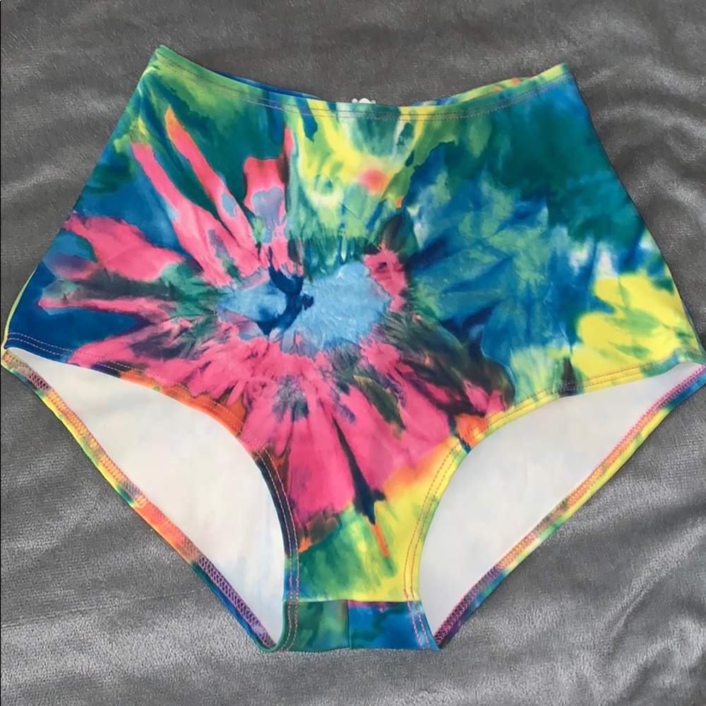Rave shorts